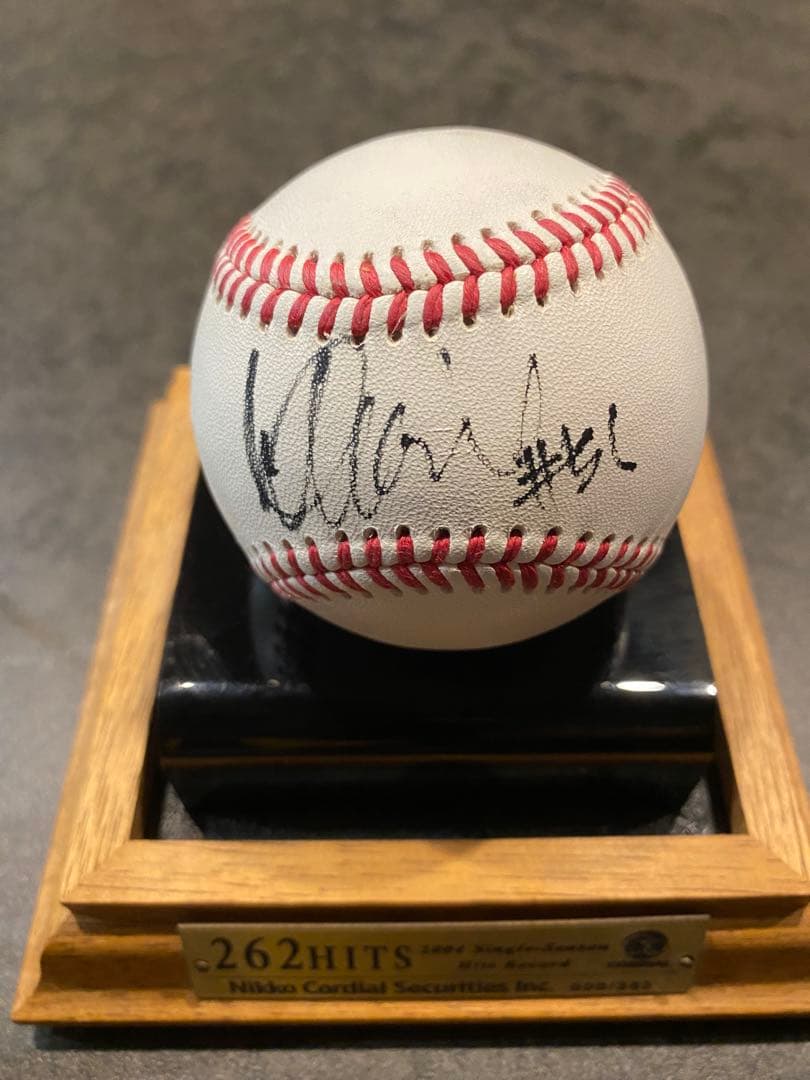 超希少マリナーズ イチロー サインボール 262安打達成 日興コーディアル非売品