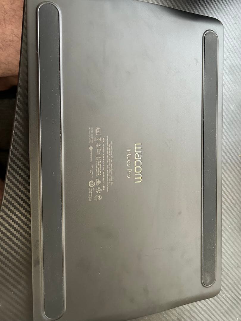 アニWacom Intuos Pro Mサイズ 板タブ