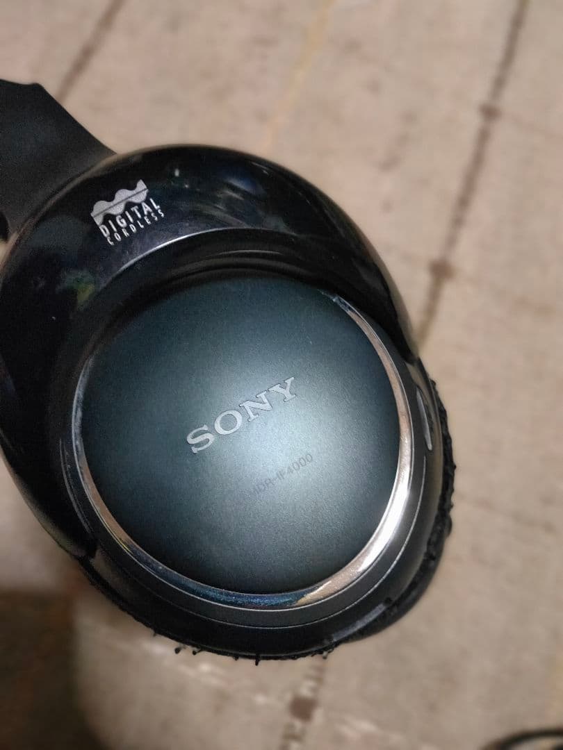 SONY　ワイヤレスヘッドフォン ホン