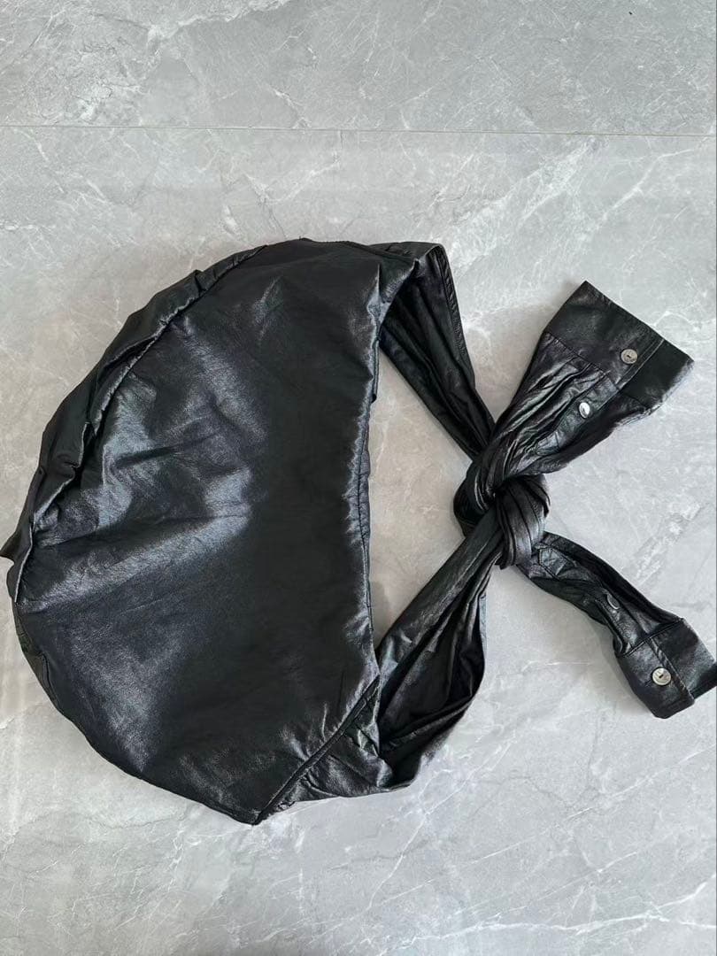 Simple Project プリーツ ショルダーバッグ 黒