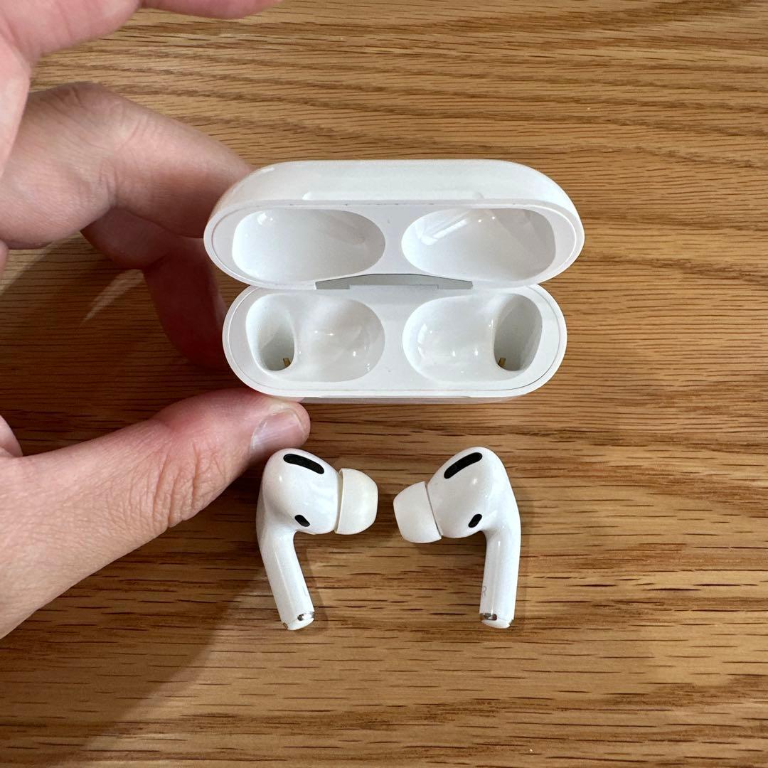 AirPods Pro アップル純正製品