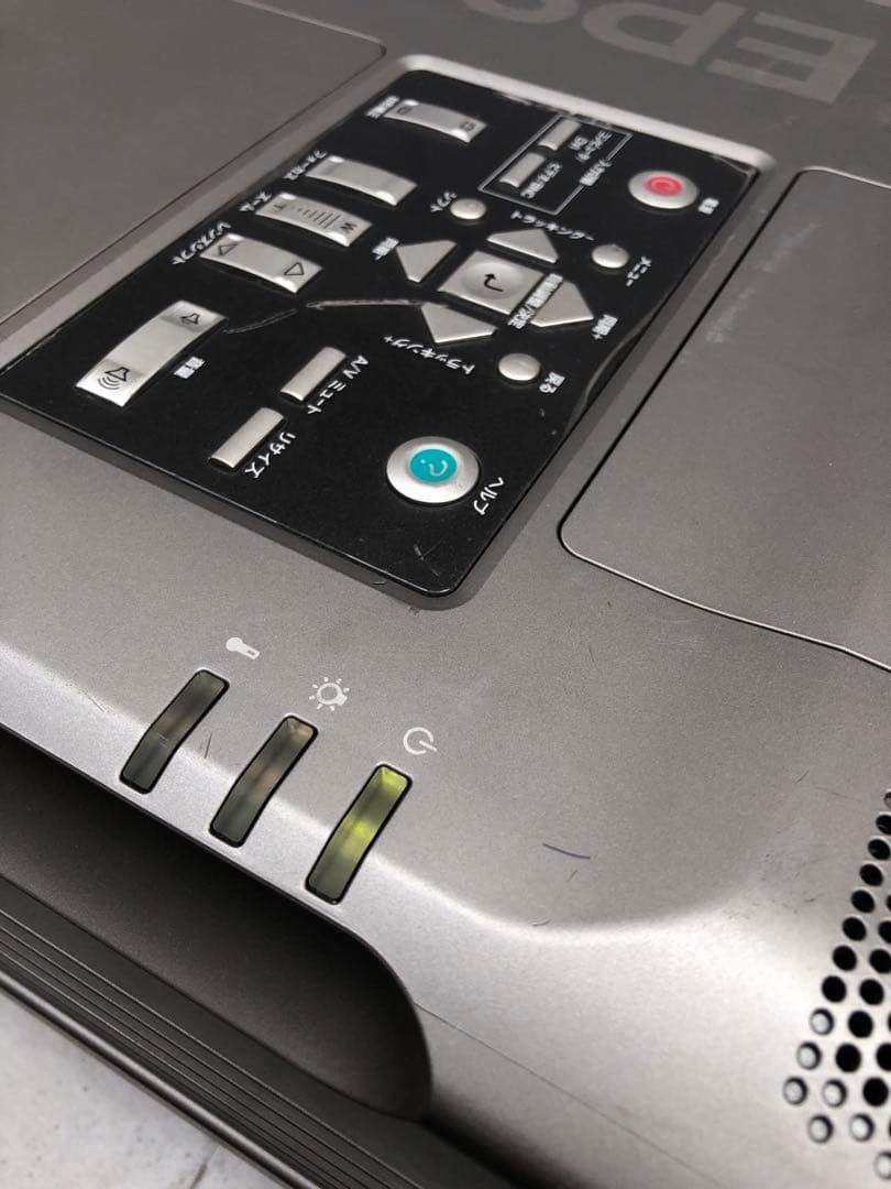 Epson EMP-8300通電のみジャンク品扱い(L172)