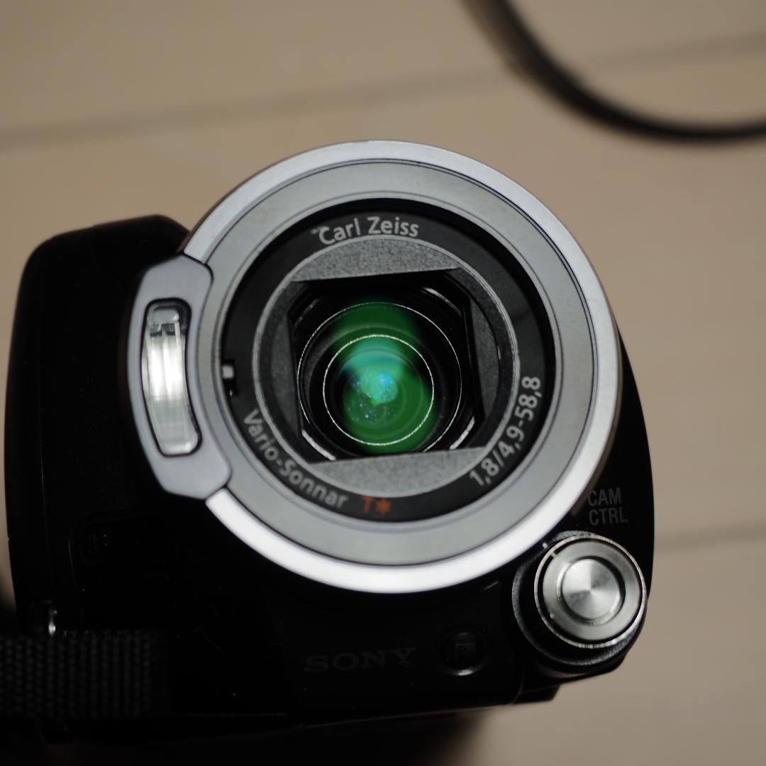 SONY HDR-SR12 フルハイビジョン　ナイトビジョン　ビデオカメラ