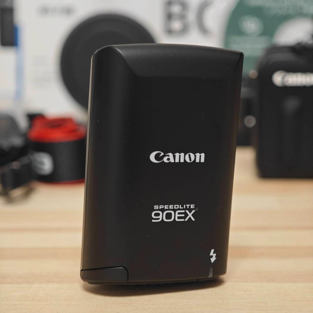 ❗️最終値下❗️極美品❗️EOSM2　ダブルレンズキット+レンズアダプターセット