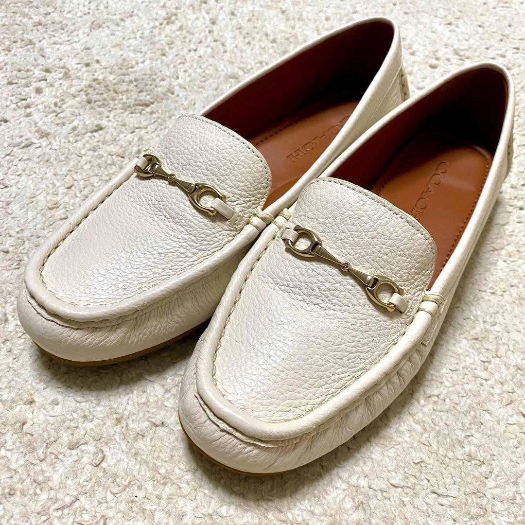 【美品】コーチ ドライビングシューズ ローファー ホワイト 未使用