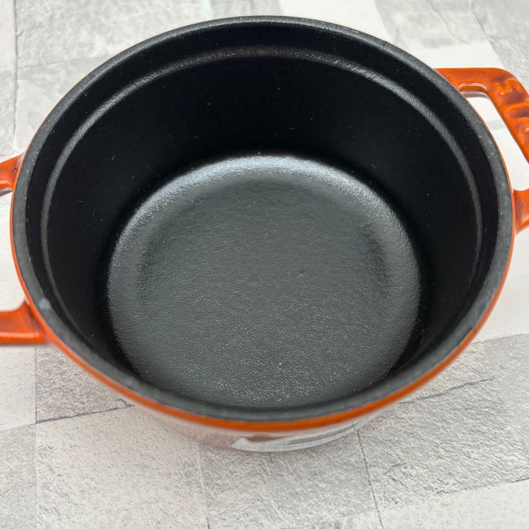 ストウブ　シナモン　ココットラウンド　10cm 未使用　シリアルナンバー