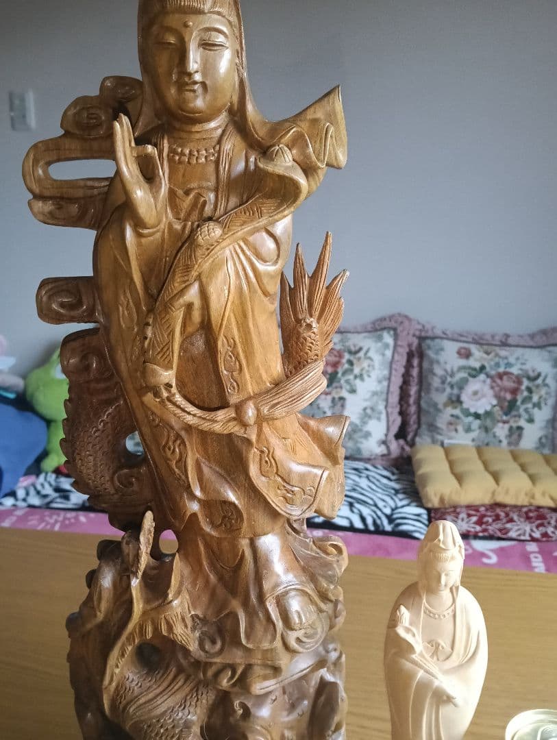 ☆【掘り出し物】☆龍上如意観音と小さな菩薩、ともに木彫り