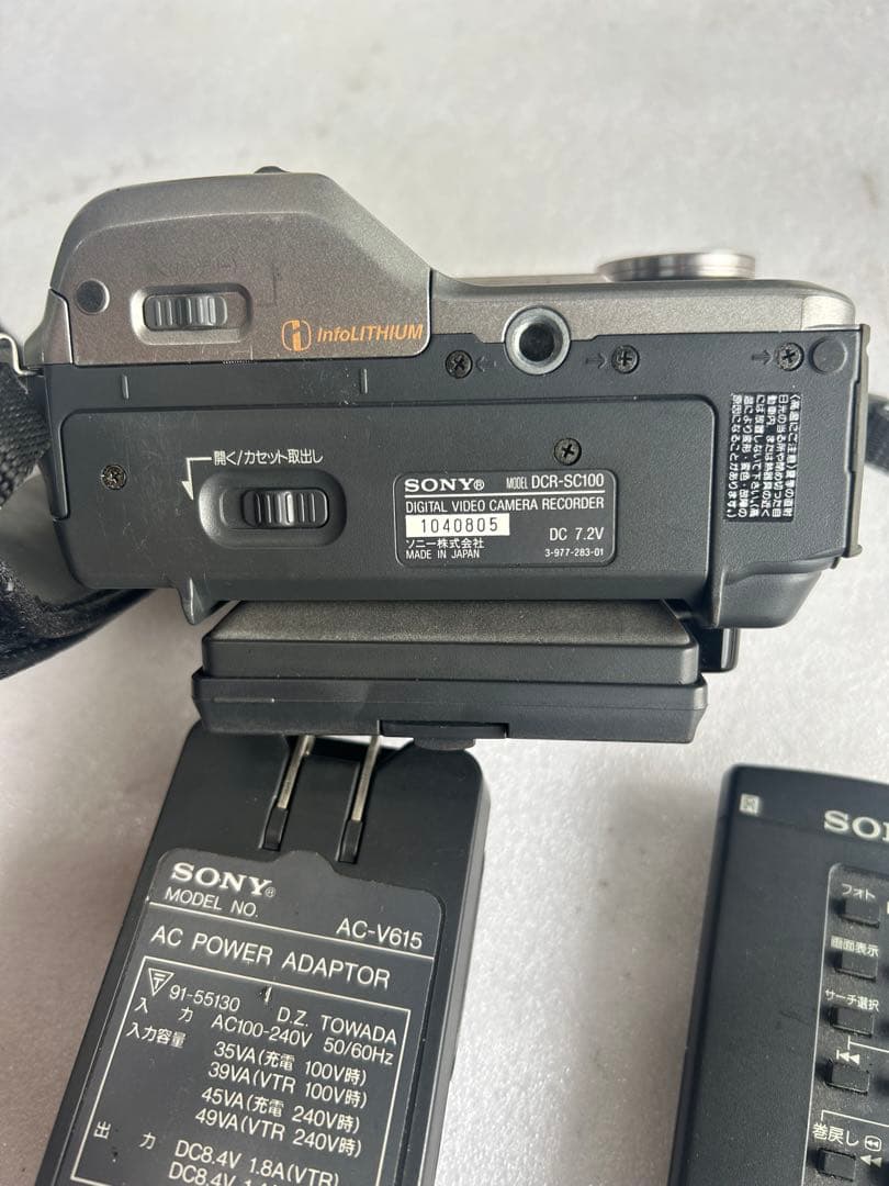 SONY　Handycam　DCR-SC100