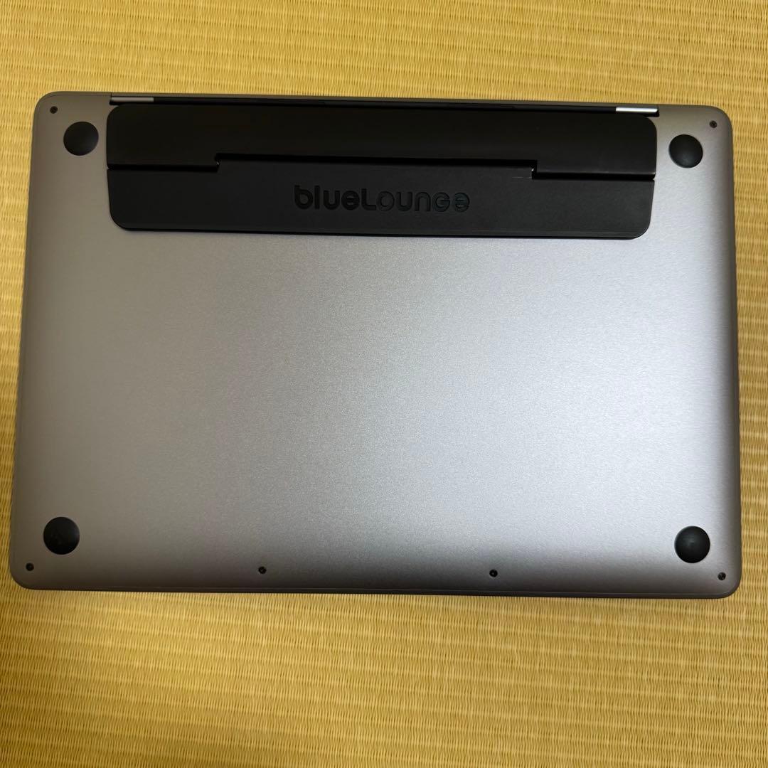 MacBook本体 MacBook Pro 13-inch 2020 8GB / SSD 256GB