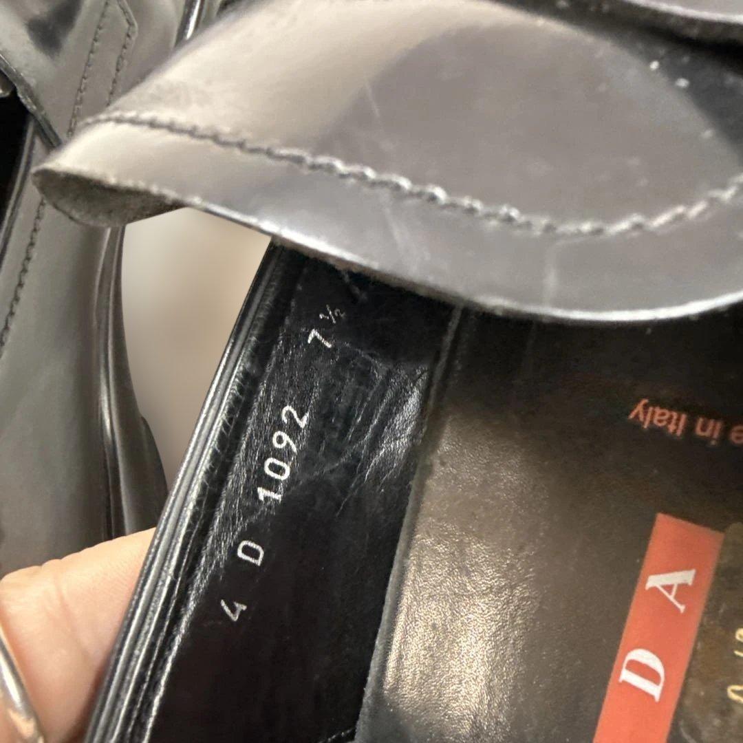 PRADAプラダ　三角プレートロゴ　ローファー　ブラック　サイズ7 1/2