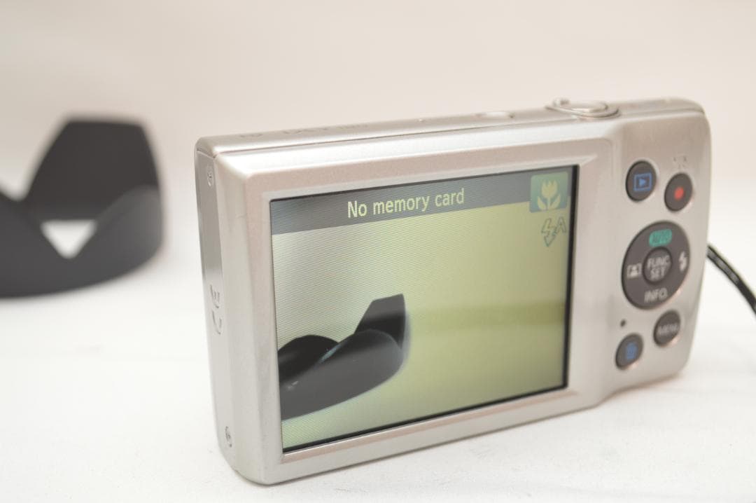 ✨未使用級美品✨ Canon IXY 180 シルバー