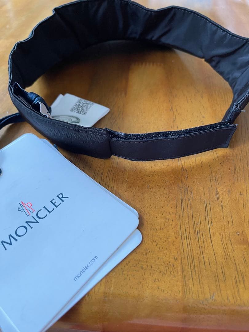 3588　MONCLER サンバイザー 新品未使用