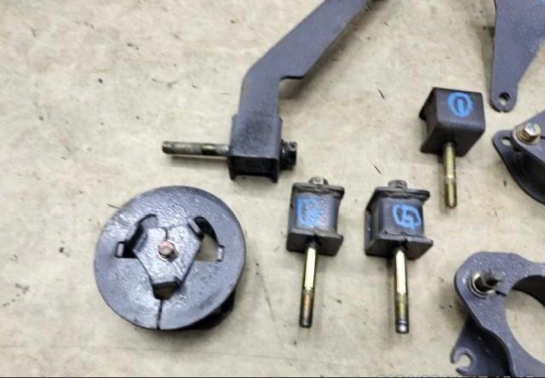 デリカ D5 ボディリフトアップキット