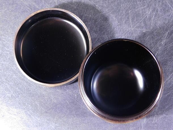 【茶道具　塗師　尚峰　沈金唐松　中棗（共箱）／検：輪島塗】