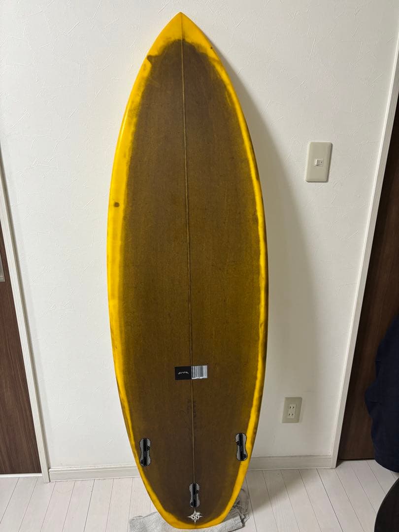 ホワイト/イエロー スワローテール サーフボード