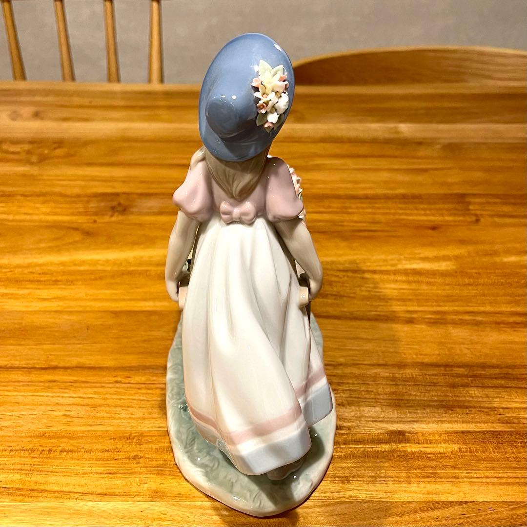 リヤドロ LLADRO 可愛いお花屋さん 女の子 フィギュリン 人形 インテリア