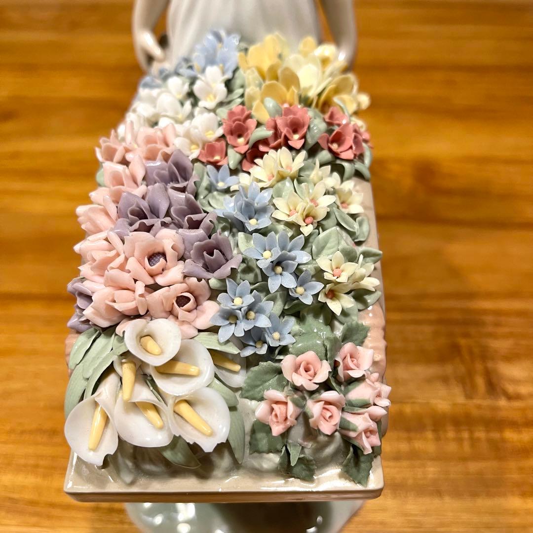 リヤドロ LLADRO 可愛いお花屋さん 女の子 フィギュリン 人形 インテリア