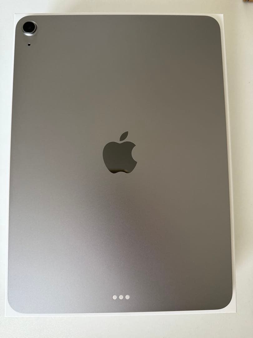 iPad Air 2025年モデルM3チップ　バッテリー100%充電回数0回