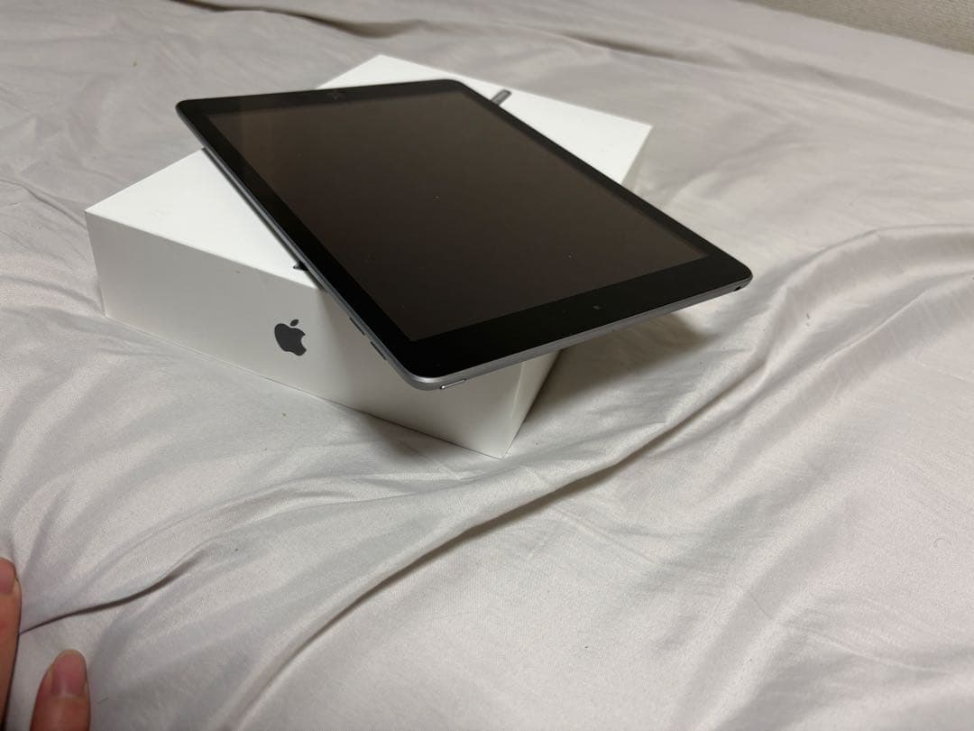 Apple ipad 第6世代 128GBバテッリ容量96%