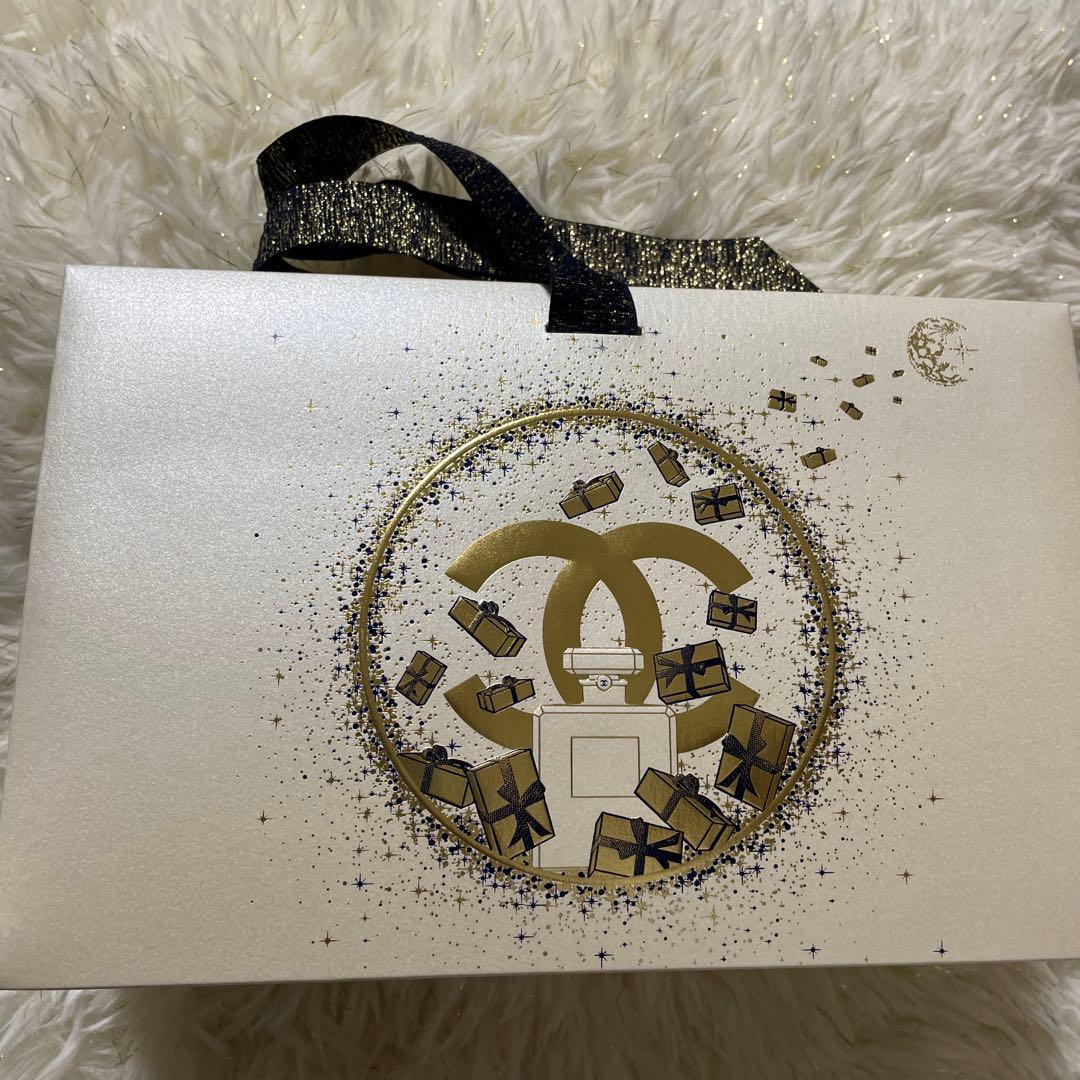 CHANEL アイシャドウ　レ　ベージュ　パレット ルガールライト