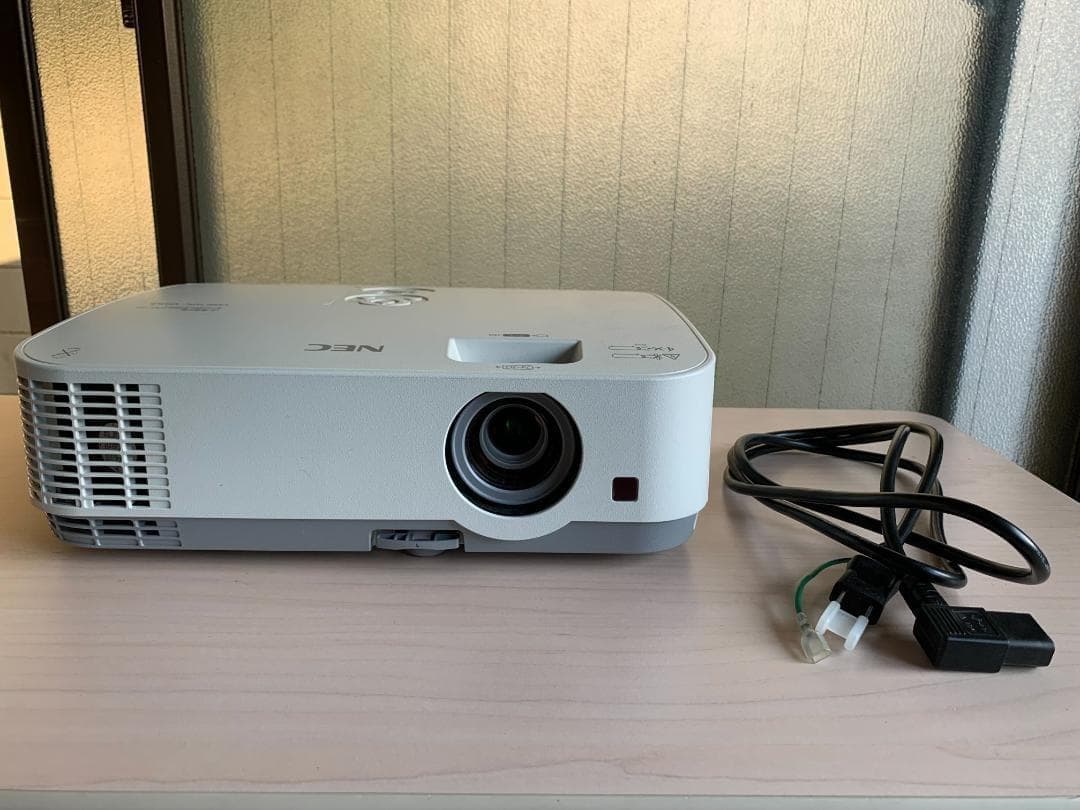 NEC NP-ME401WJL プロジェクター 4000lm 低使用