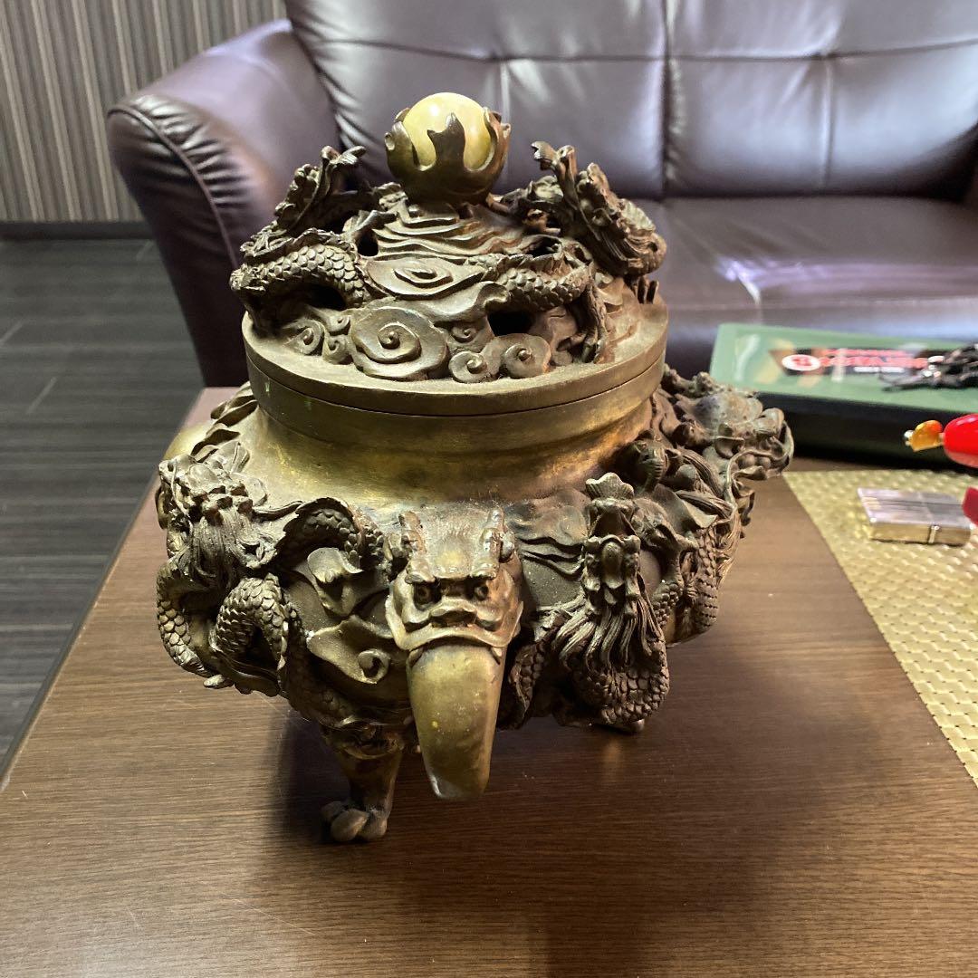 香炉　9匹の龍