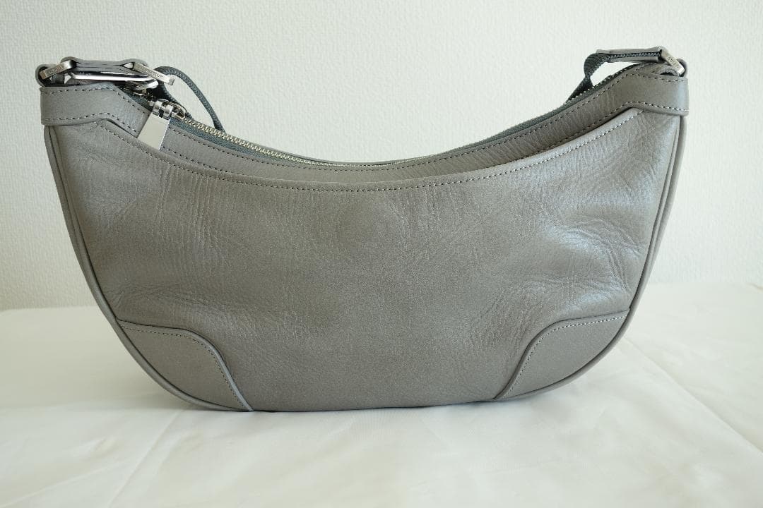 【美品】 aniary [アニアリ] ショルダーバッグ （ライトグレー）