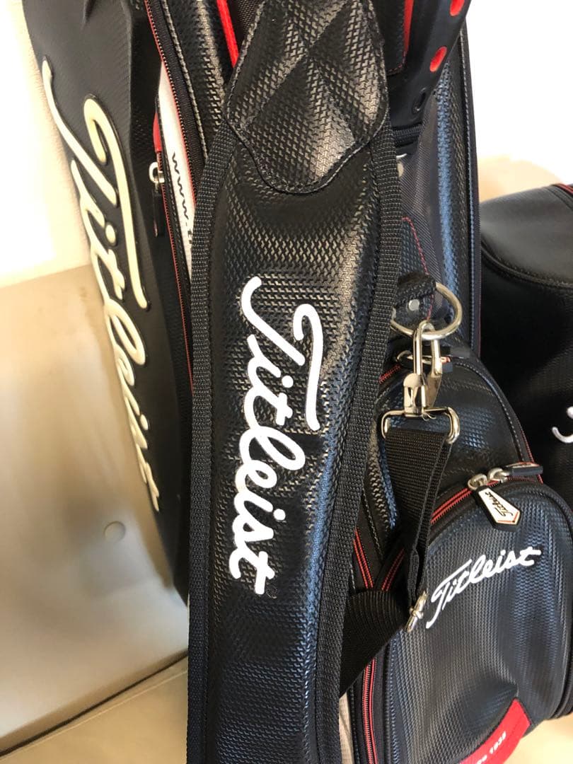 【送料込み】タイトリスト　キャディバッグ　限定スタンドバッグ