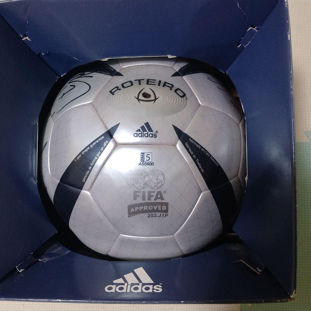 現状渡し　サイン入　adidas Euro サッカーボール箱有 ROTEIRO