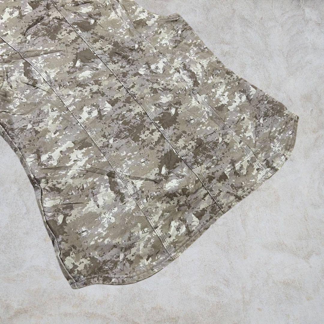 『Carhartt』カーハート　ダックベスト　ワークベスト　ジャケット　迷彩柄