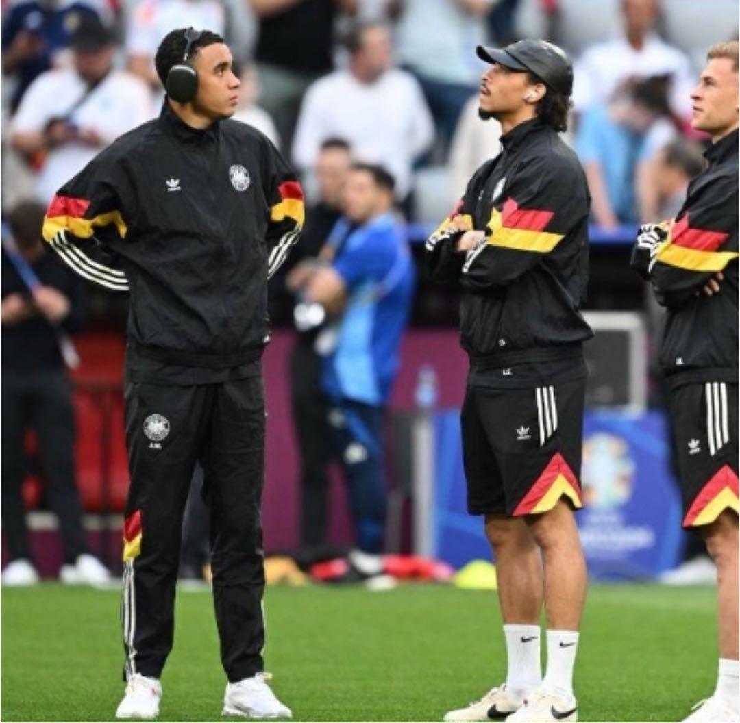 adidas ドイツ代表 上下セットアップ Mサイズ トラックジャケット&パンツ