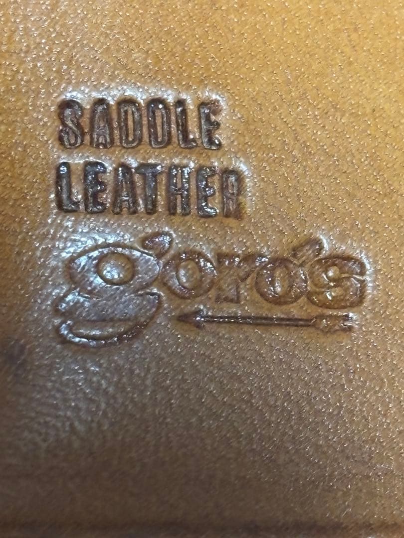 ゴローズ 2つ折り 財布