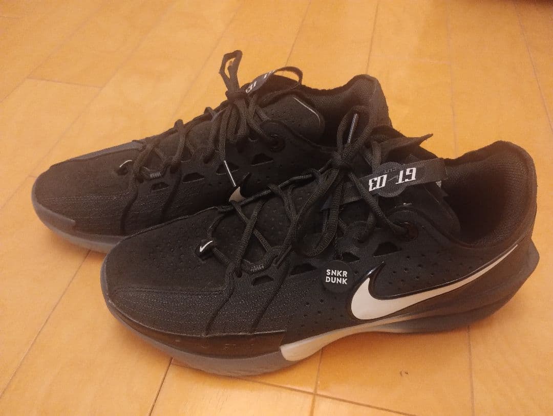 Nike G.T. カット3 28.5cm　3回のみ室内使用【週末限定値下げ】