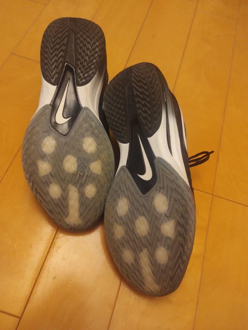 Nike G.T. カット3 28.5cm　3回のみ室内使用【週末限定値下げ】