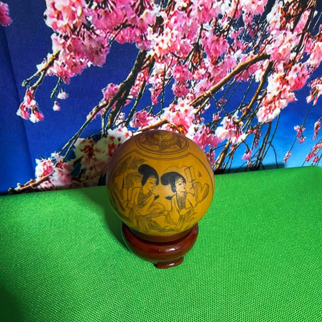 ひょうたん手彫り 仕女図 古美術 工芸品 飾り