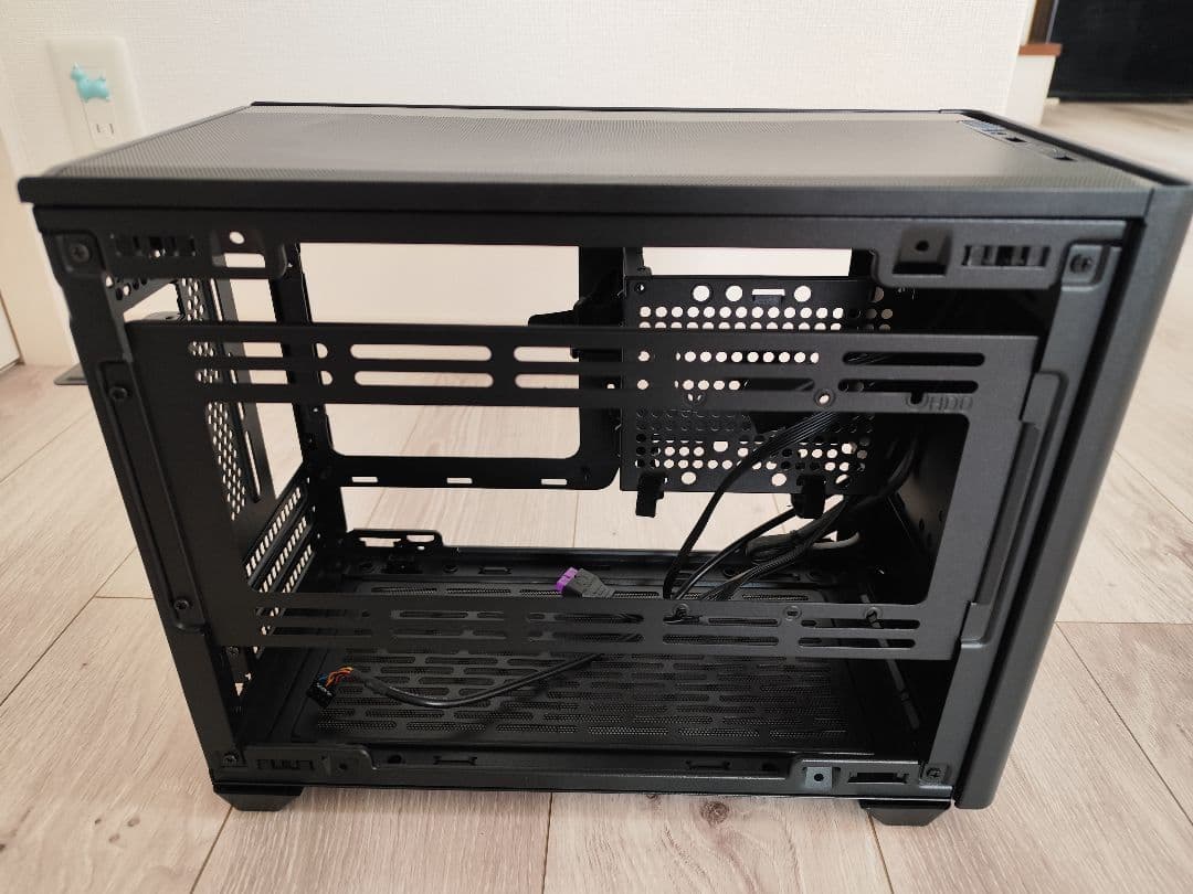 Cooler Master MasterBox NR200P ブラックBlack