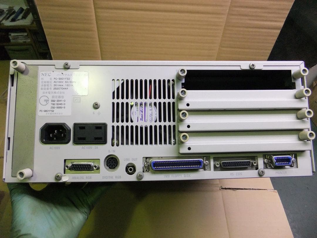 PC-9801FS2 本体 キーボード マウス 電源のみ確認済み