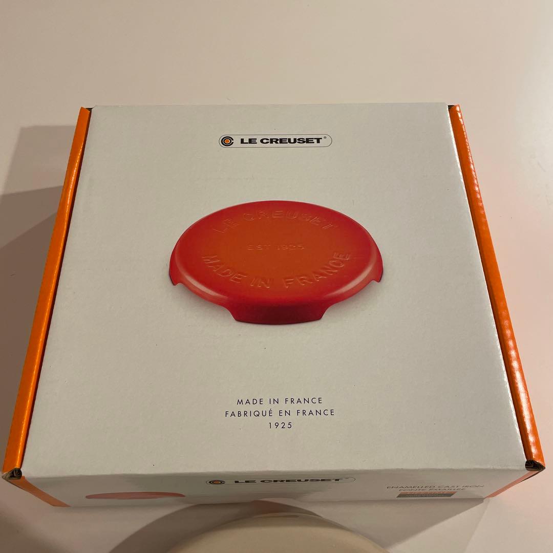 ル・クルーゼ　LE CREUSET 鍋敷き エナメル鋳鉄 直径24cm