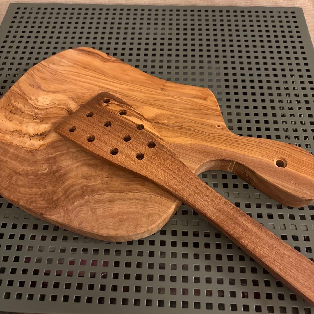 オリーブの木　まな板＆穴あきターナー