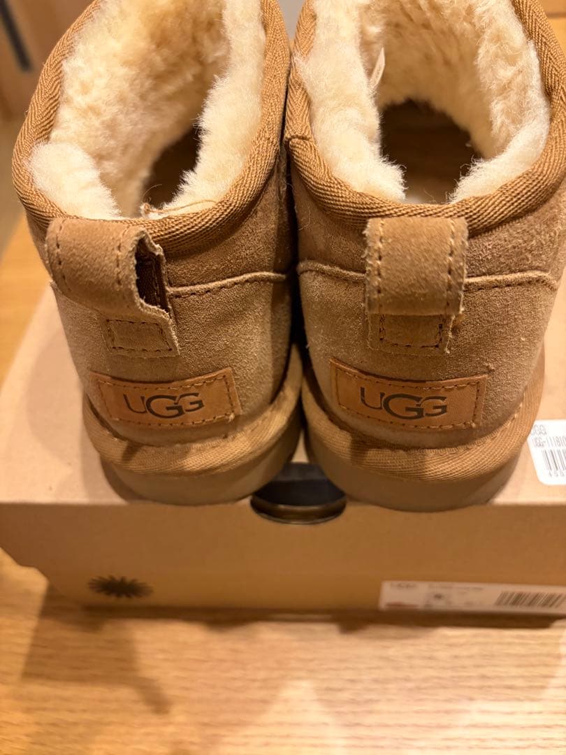 UGG ウルトラミニ