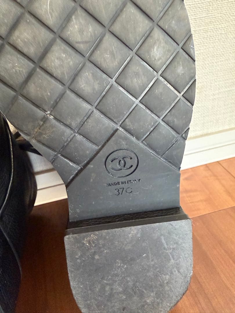 シャネルショートブーツ編み上げレザーパールブラック