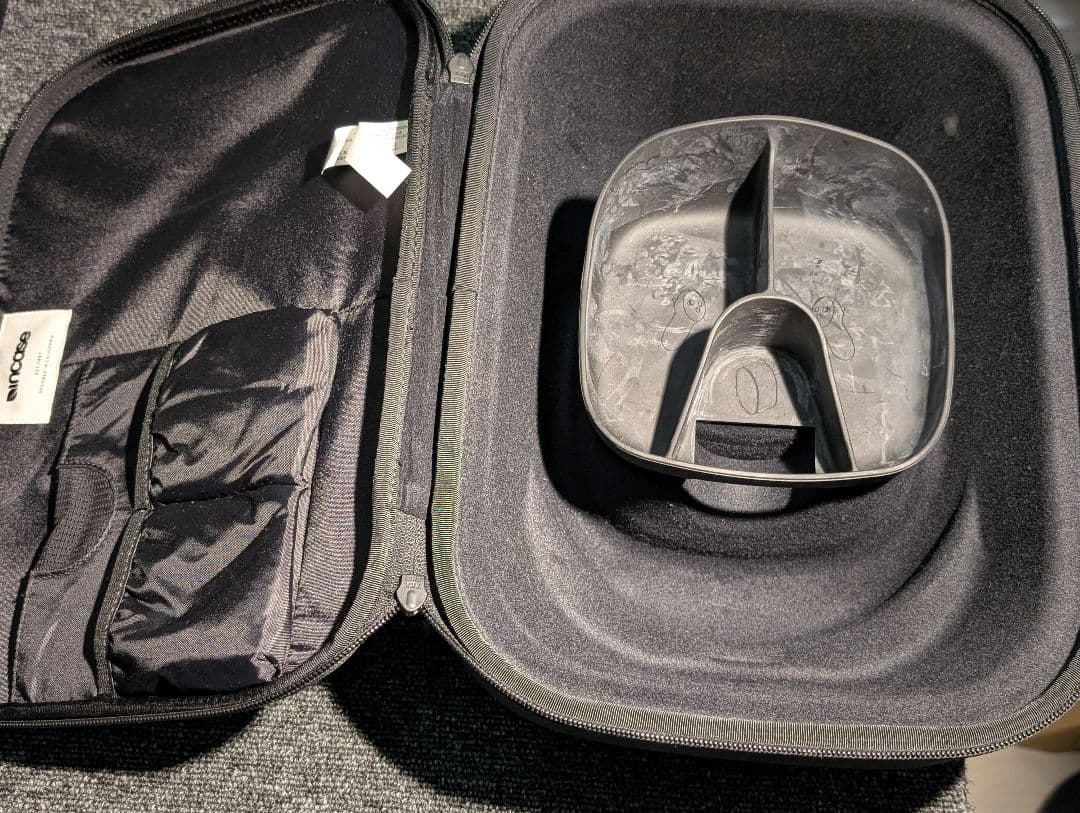  Quest Pro、キャリングケース、5mケーブル、イヤホン