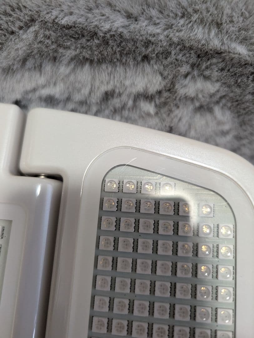 【匿名配送】【美品】美顔ライト