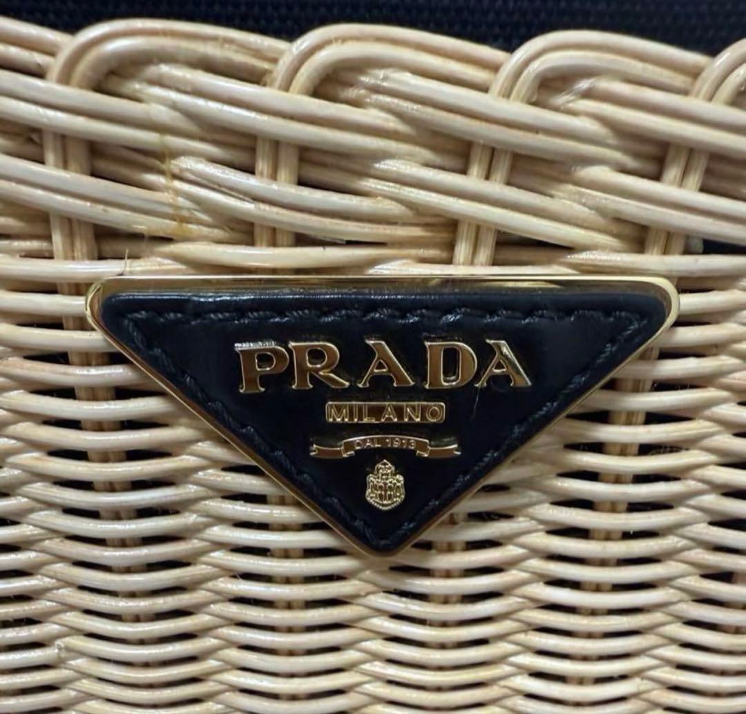 PRADA ラタン トートバッグ ベージュ/ブラック　1BG835