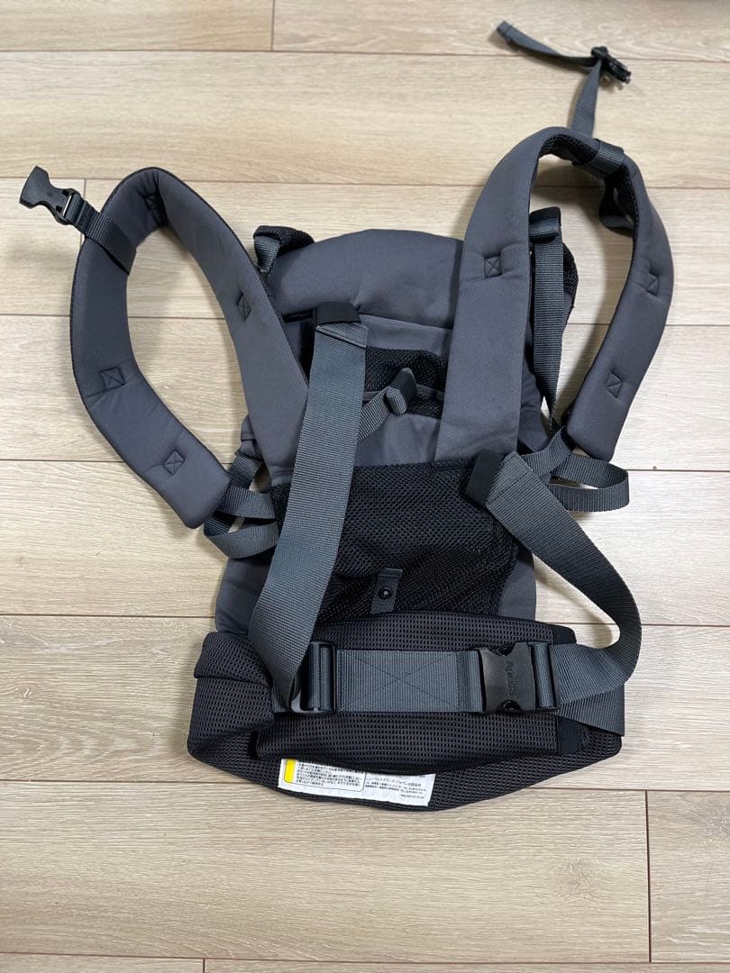 アップリカ　ラクリス　Laclis 抱っこ紐　新生児〜3歳（15kg）