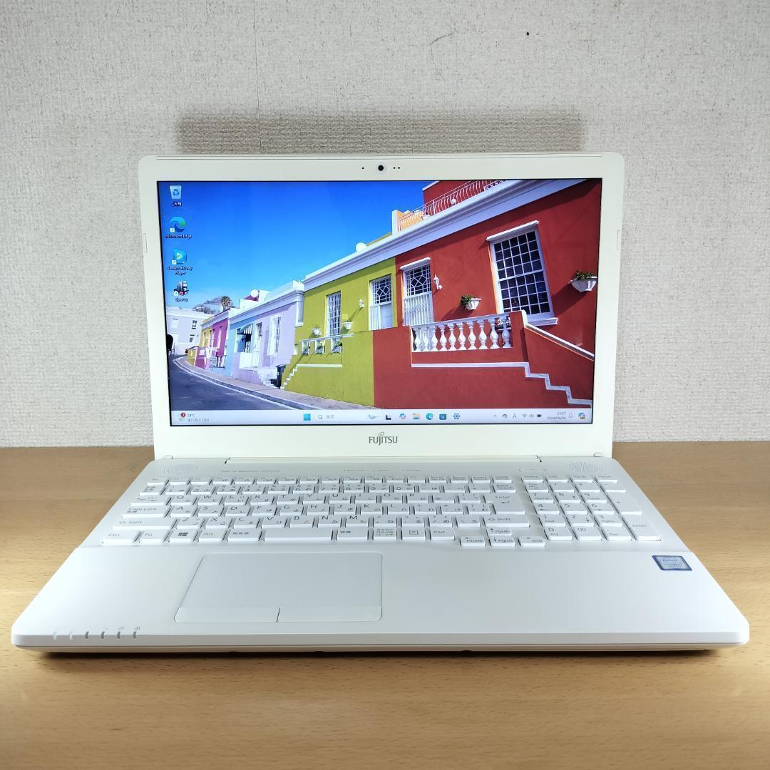 ノートPC Windows11 i7 SSD メモリ16GB 富士通 テンキー