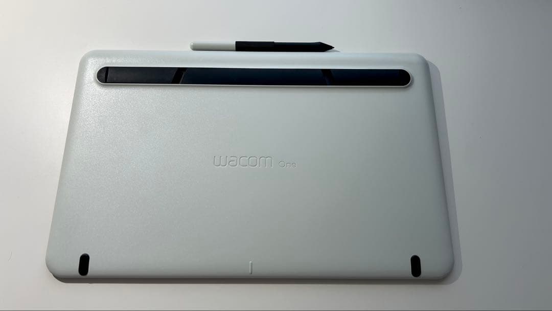 Wacom 液晶ペンタブレット 本体 付属品有 美品