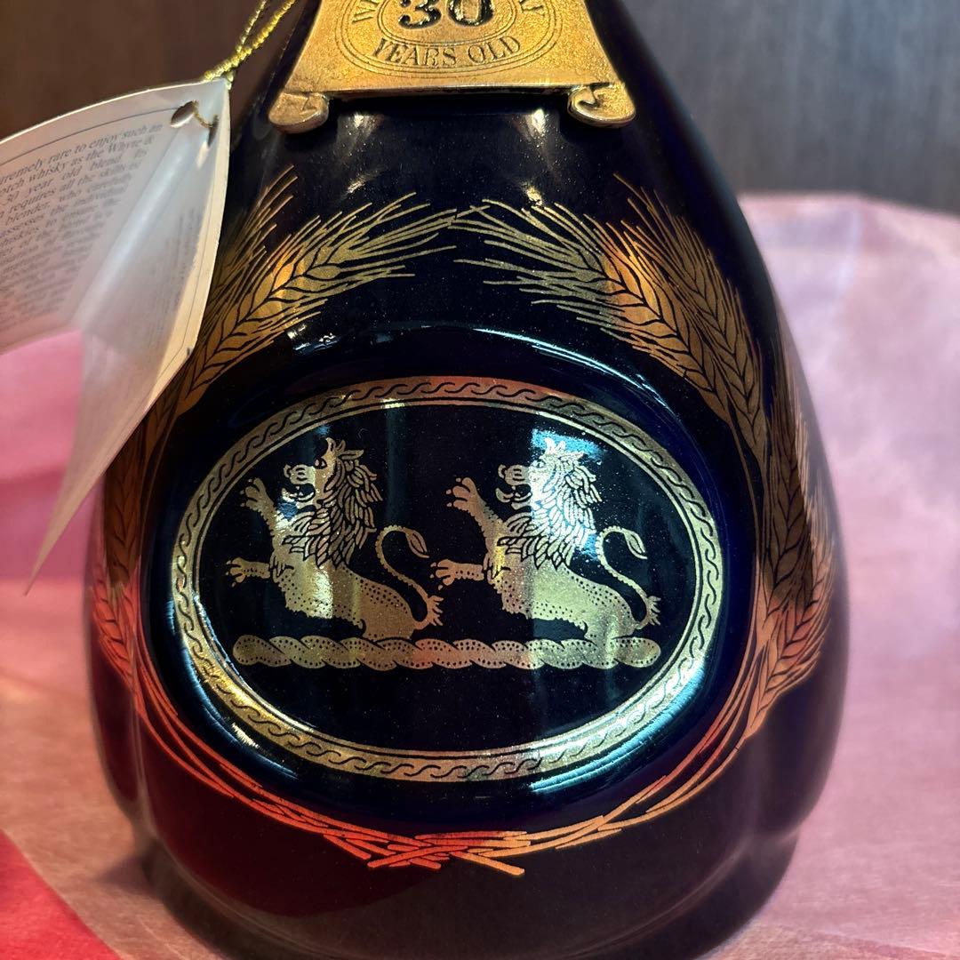 ツ*キ様 ウイスキー ホワイト＆マッカイ 30年 陶器ボトル