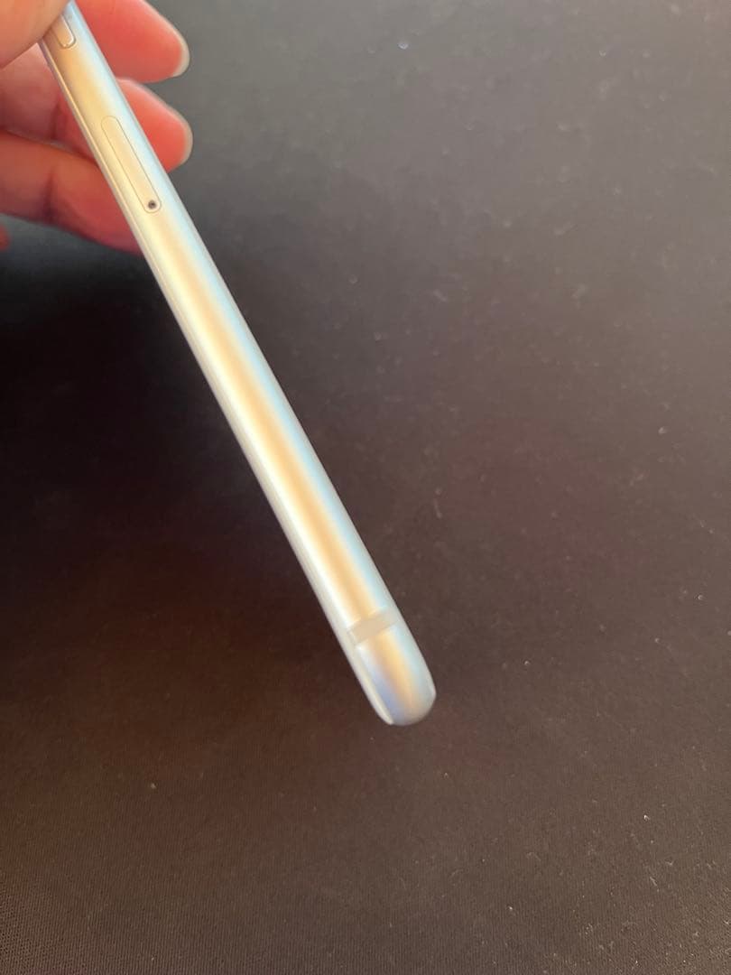 Apple iPhone 8 シルバー 本体 64GB