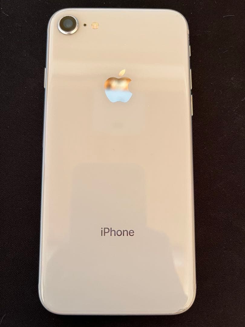 Apple iPhone 8 シルバー 本体 64GB